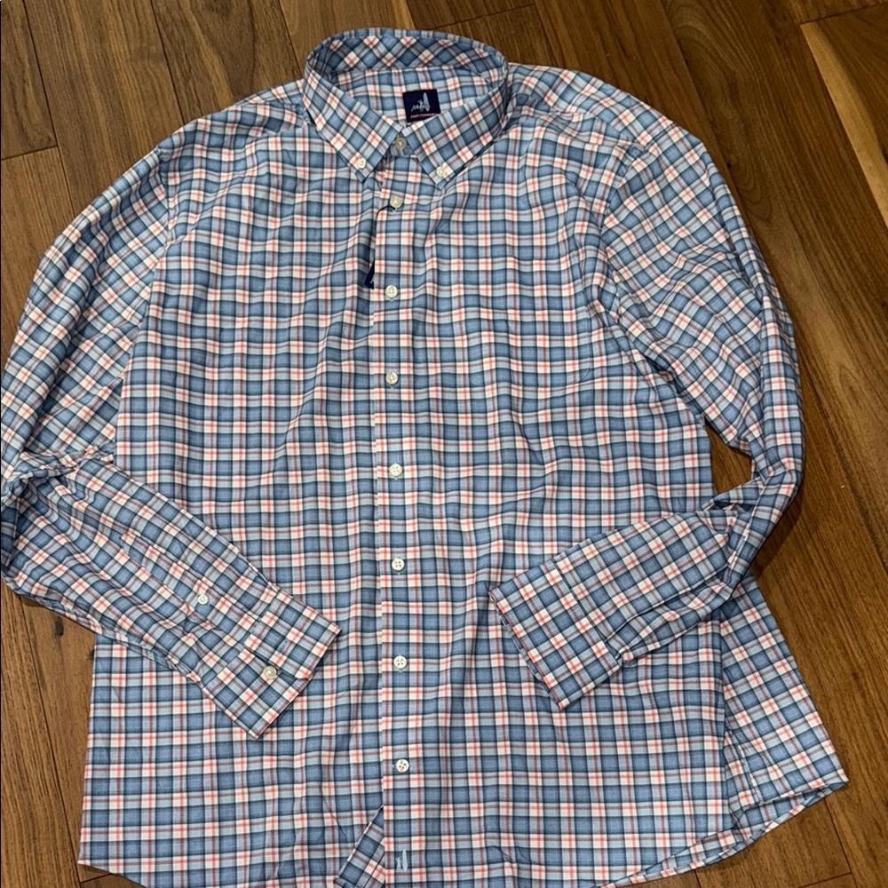 johnnie-O Blue and Pink Casual Button Down Shirt